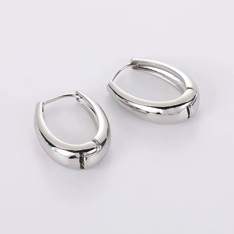 Uworld Hypoallergenic Stylish Vintage round Stud Earrings Premium 18K Gold Plated Stainless Steel for Women Party Сережки Женск