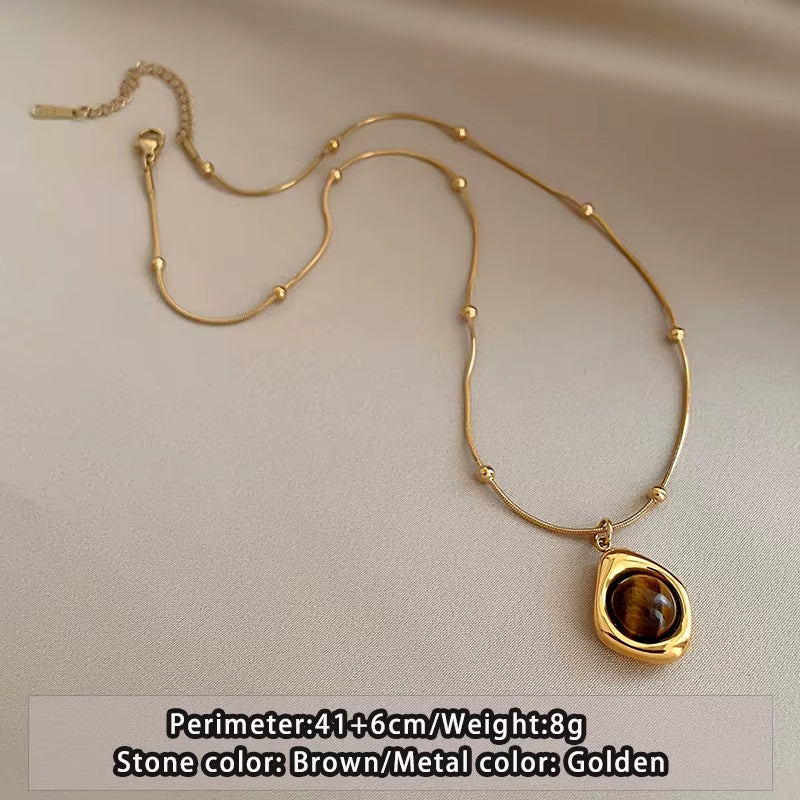 Collier avec pendentif en pierre d'œil de tigre & chaine de clavicule