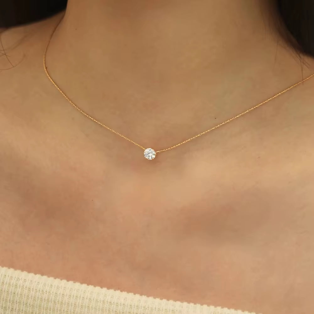 Collier maille marine avec pendentif pierre de Zircon