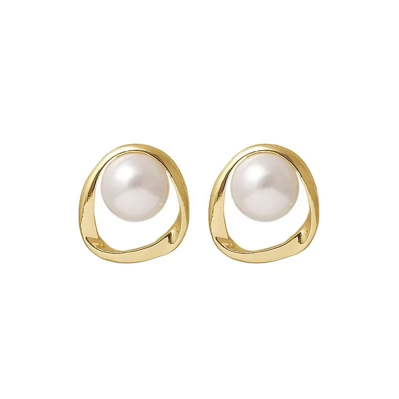 Perles d'oreilles avec cercles pendant