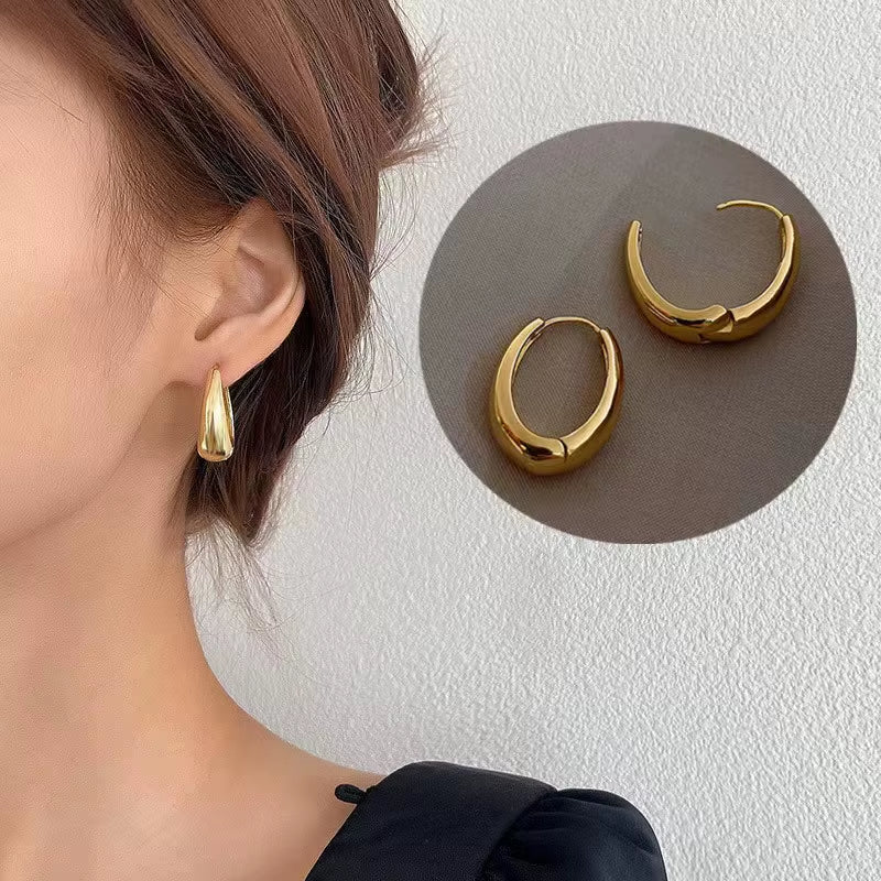 Uworld Hypoallergenic Stylish Vintage round Stud Earrings Premium 18K Gold Plated Stainless Steel for Women Party Сережки Женск