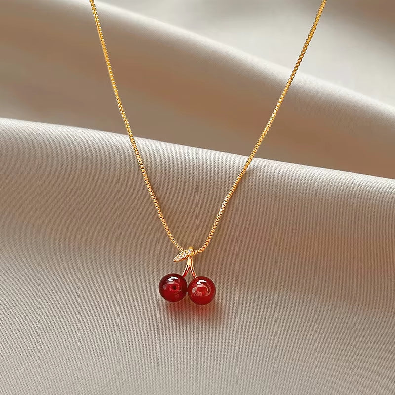 Collier à pendentif cerises rouge vin