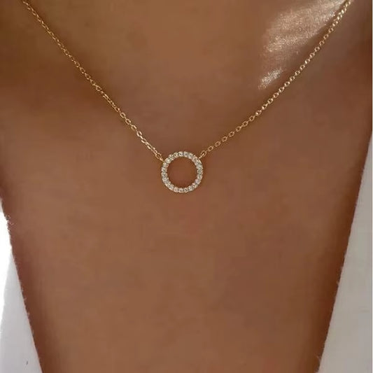 Collier pendentif cercle en cristal
