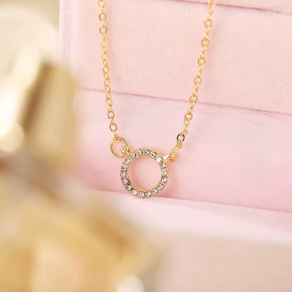 Collier pendentif cercle en cristal