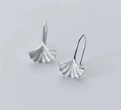 Boucles d'oreilles petites fleur de Ginkgo